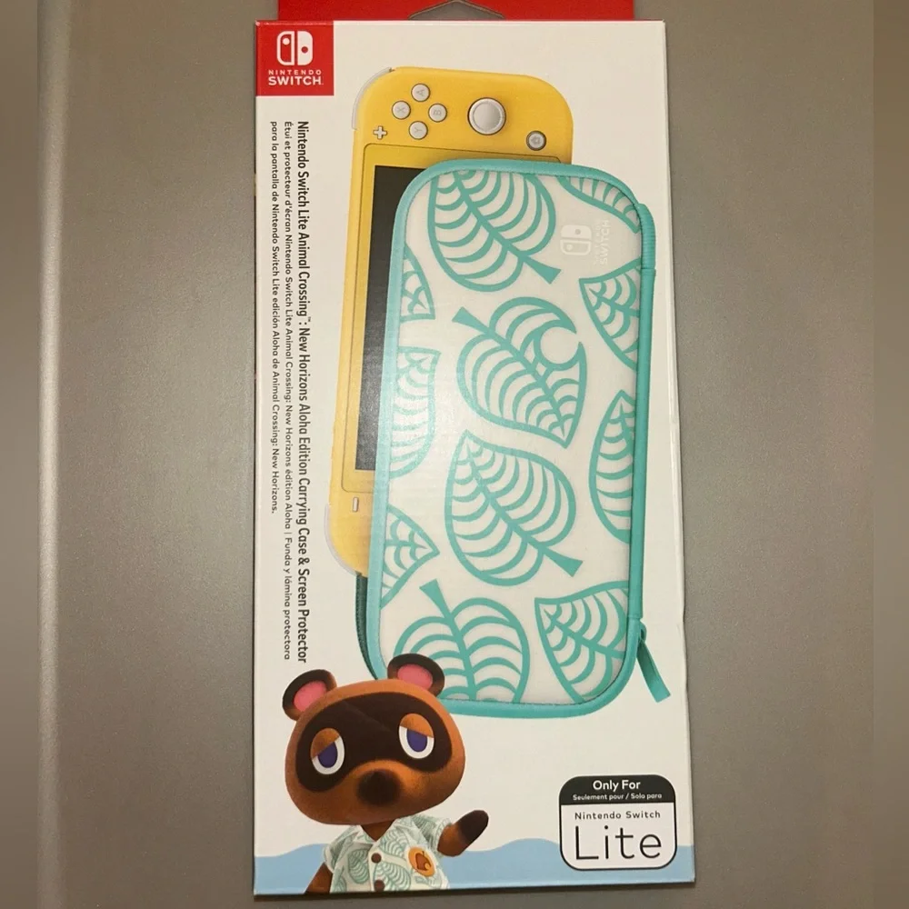 NEW -Nintendo Switch Lite Red Carrying Case Set